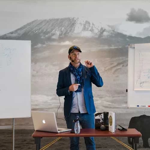 Magnus Helgesson pressbilder – Magnus_Helgesson_Press_051BC1A5BE02.jpg